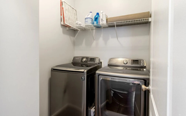 4 bedroom, Parkside Terrace Lane