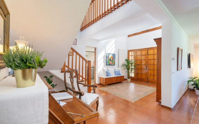 Villa Can Toni in Port de Pollen a