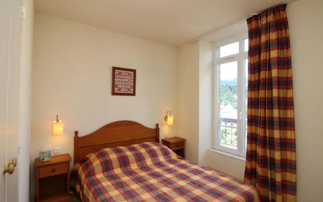 Appartement La Bourboule, 2 pièces, 5 personnes - FR-1-608-56