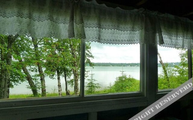 Bruce Bay Cottages & Lighthouse