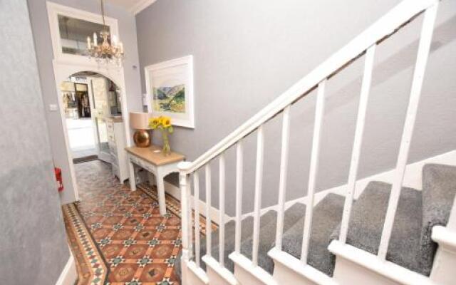 Tintagel Arms Hotel