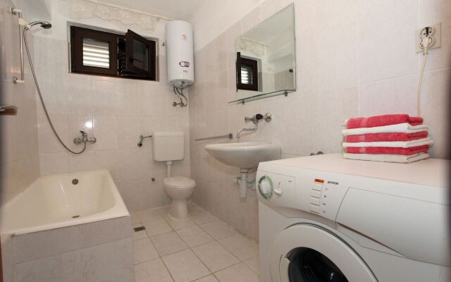 Apartment Marko - 70m from the sea A5 Pag, Island Pag