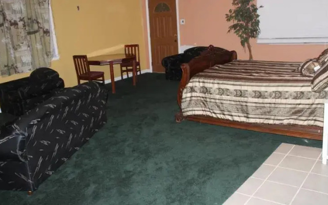 Joe and Flo Guest House