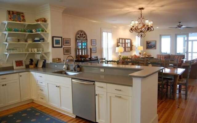 Happy Days - 5 Br Home