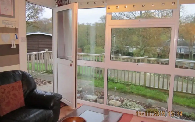 Upper Lake Chalet , Dog and Pet Friendly