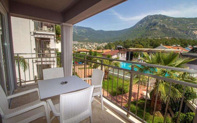 Fethiye Nokta Nif Suit Apart