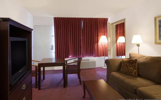 Americas Best Value Inn & Suites