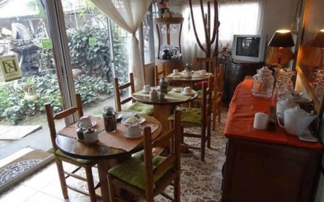 Hostal Vida 2000