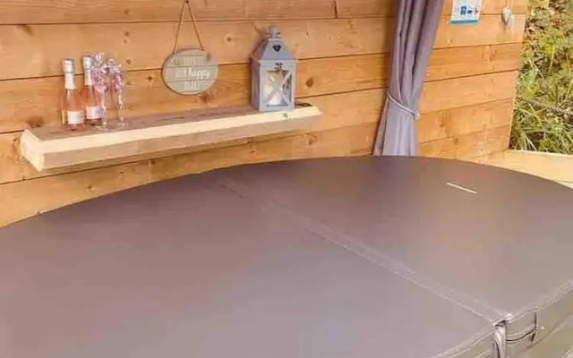 A Beautiful, Unique Lodge, Made for two
