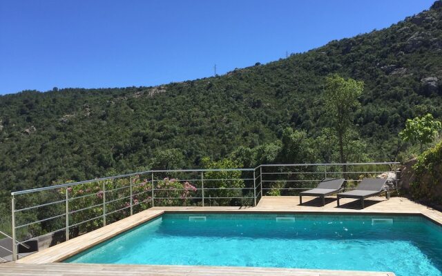 Gorgeous Villa in Santa Cristina D'aro With Pool
