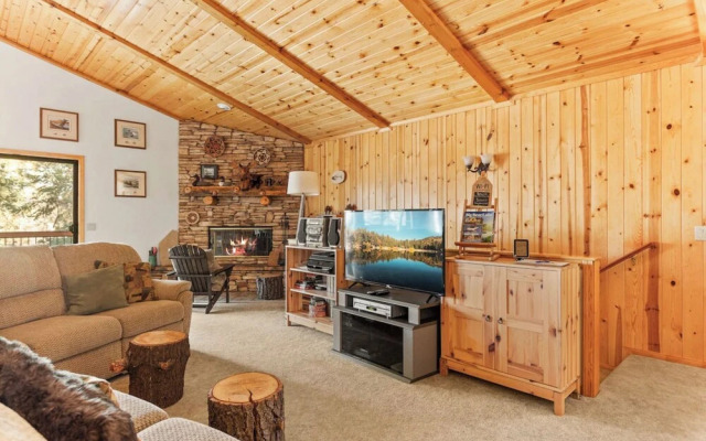 Hunter's Retreat in Upper Moonridge!