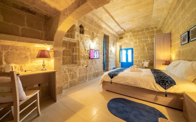 Ta' Pinu B&B