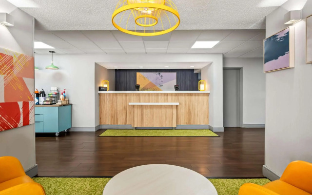 Spark by Hilton Stevensville