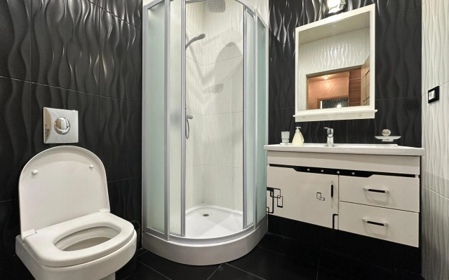 Northern Avenue 2 bedroom Luxury apartment HH777