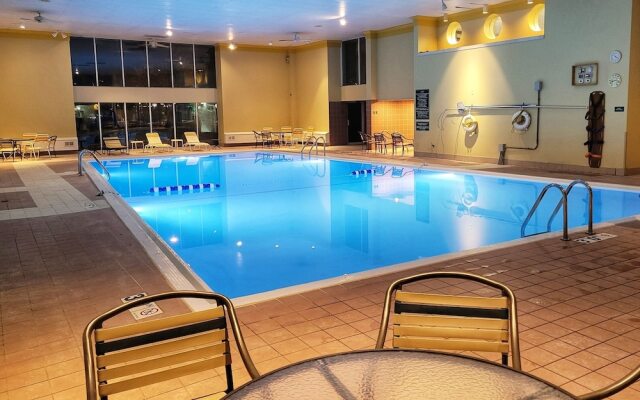 La Quinta Inn & Suites Appleton College Avenue
