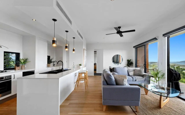 The Ridge at Maleny – Guest Rooms – Booroobin