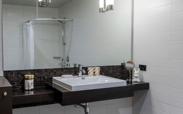 Museum Apartment Hotel, Independent Collection by EVT
