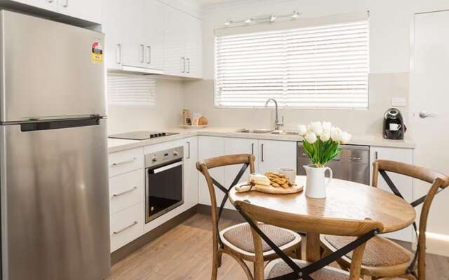 Rustic Charm - Central & Sophisticated