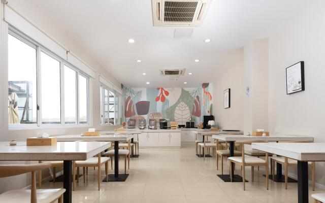 Hanting Hotel Yibin Changning Shunan Zhuhai