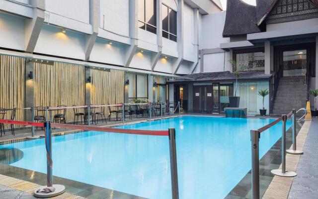 Garuda Plaza Hotel