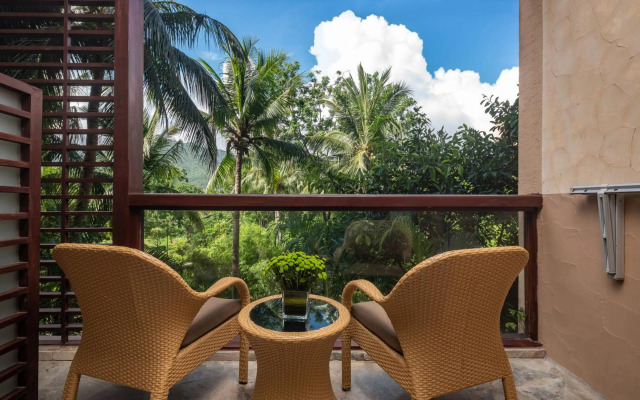 Yalong Bay Mangrove Tree Resort