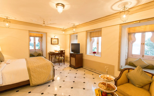 Taj Fateh Prakash Palace