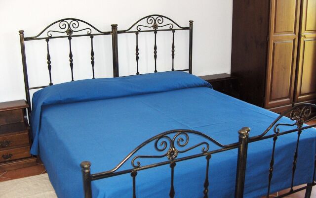 Bed Sandalia