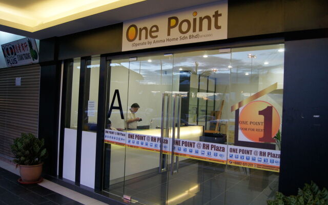 One Point Hotel - RH Plaza