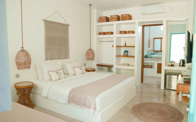 Seaesta Komodo Hotel & Hostel