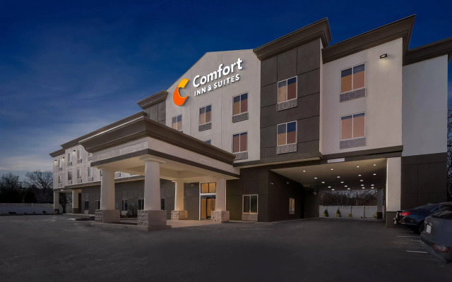 Comfort Inn & Suites Plainville-Foxboro