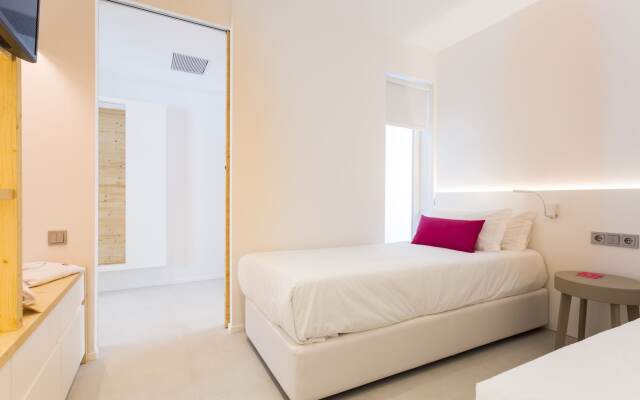 One Ibiza Suites