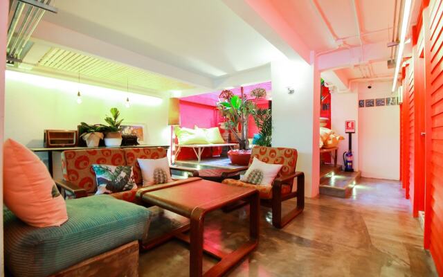 OYO 267 Chaba Poshtel