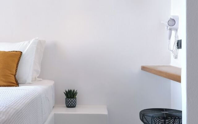 Paros Five Senses
