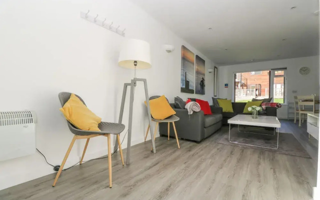 Sea Breeze 17 Gannel