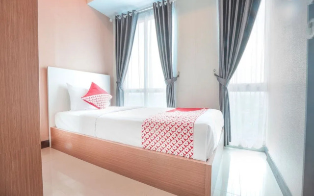 OYO Flagship 755 Appartel Grand Dhika City