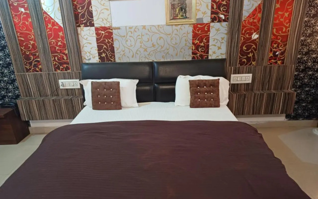 Pushkar Village Camp Resort