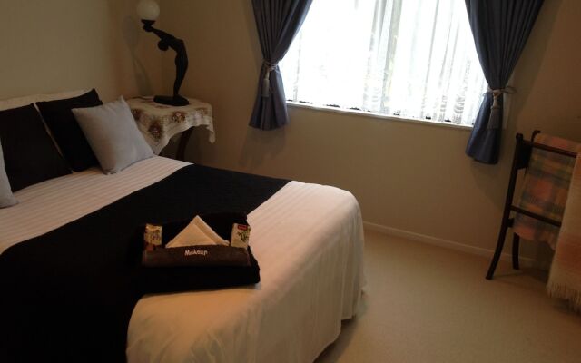 Howick Luxury Large Home