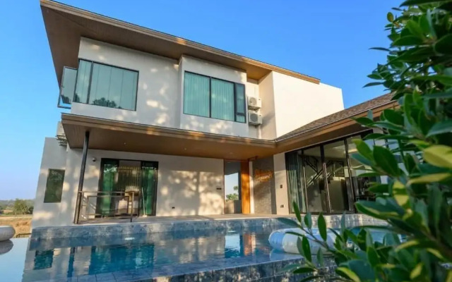 Six elements pool villa khaokho