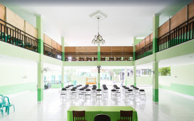 OYO 754 Nur Aziziah Guest House