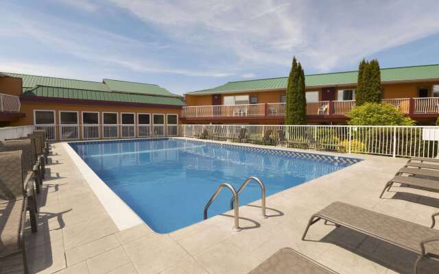 Days Inn & Conference Centre by Wyndham Penticton