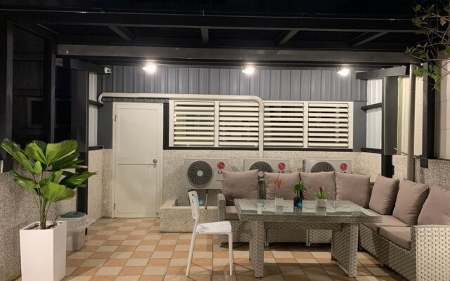 910 Hostel