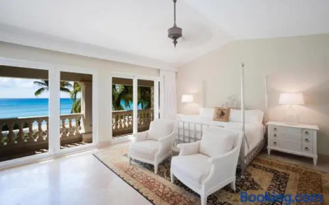 Coconut Walk by Grand Cayman Villas & Condos