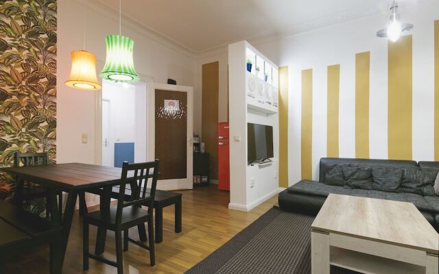 Lovely City Apartment Family & Friends