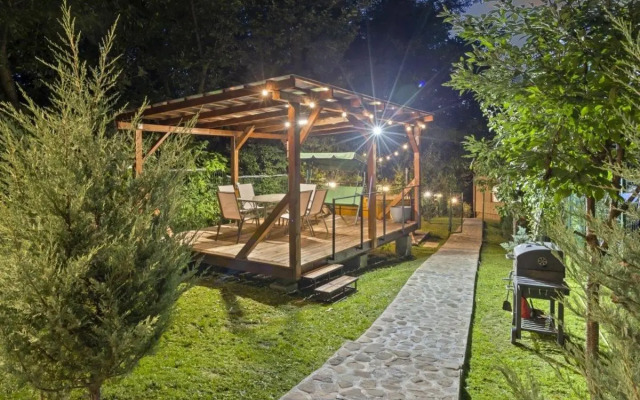 Silver Bungalow