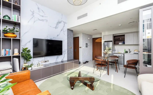 Cozy 1BR at Vida Residences Creek Beach