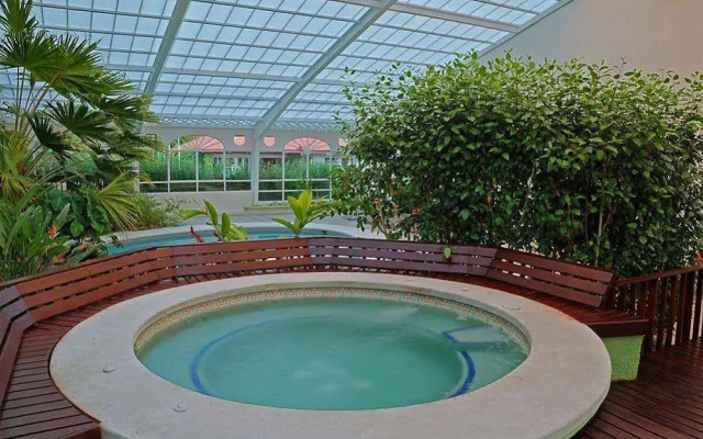 La Condesa Hotel & Villas