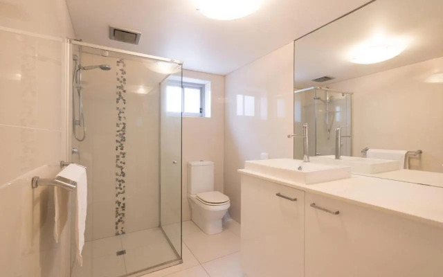 Pacific Towers Unit 4, 19 Ormonde Tce Kings Beach