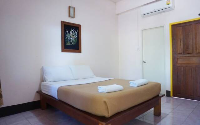 Ban Poh Garden House