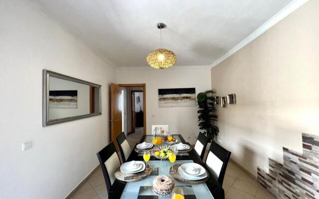 Loulé Central House by Homing