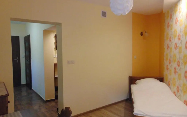 Gosciniec Pod Brzegiem